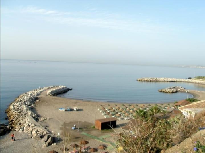 Espectacular Apartamento En Primera Linea De Playa 贝纳尔马德纳 外观 照片