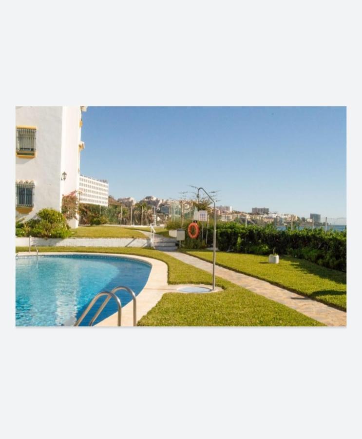Espectacular Apartamento En Primera Linea De Playa 贝纳尔马德纳 外观 照片
